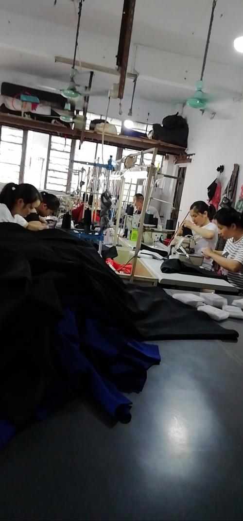 租場地開小型服裝加工廠需要什么手續？一份實用清單指南